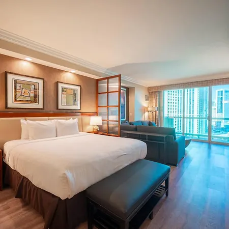 No Resort Fee Strip View Balcony+ Free Valet+ Pool